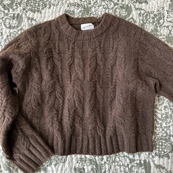 Universal Thread Sweaters - Picture 6 of 9